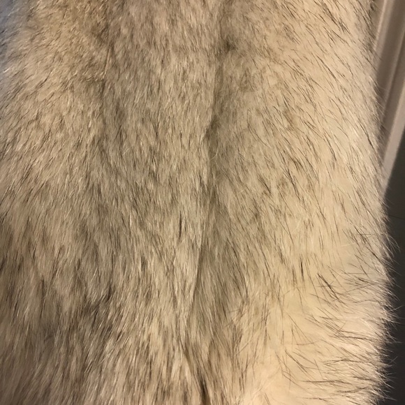 FOX FUR, Sakowitz Furs, long sleeve, Tan, Jacket, size 12 - Picture 5 of 10